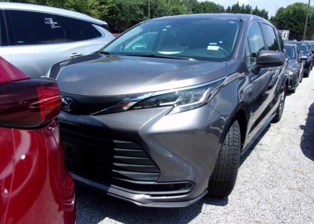 2021 TOYOTA SIENNA (VIN: 5TDKRKEC9MS035846)