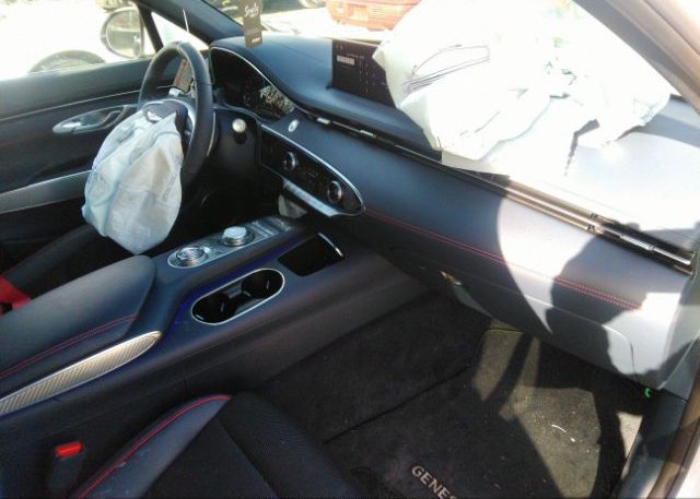 2023 GENESIS GV70(VIN: KMUMADTB8PU097211