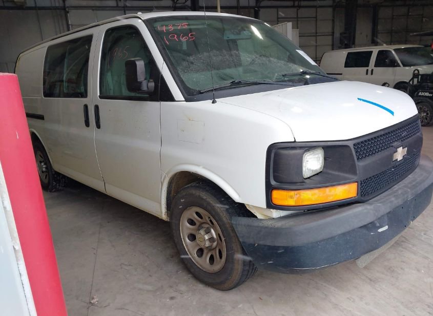 2013 CHEVROLET EXPRESS 1500 WORK VAN photo
