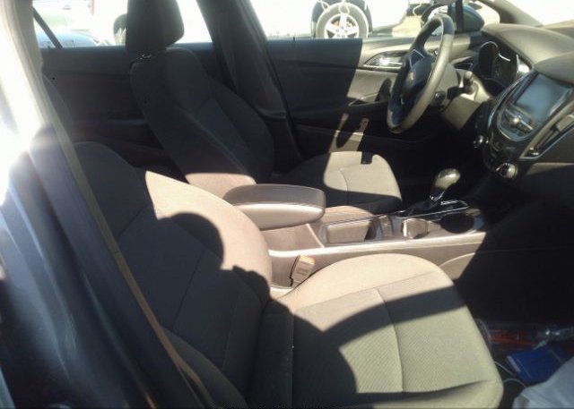 2018 CHEVROLET CRUZE VIN: 1G1BE5SM8J7211648
