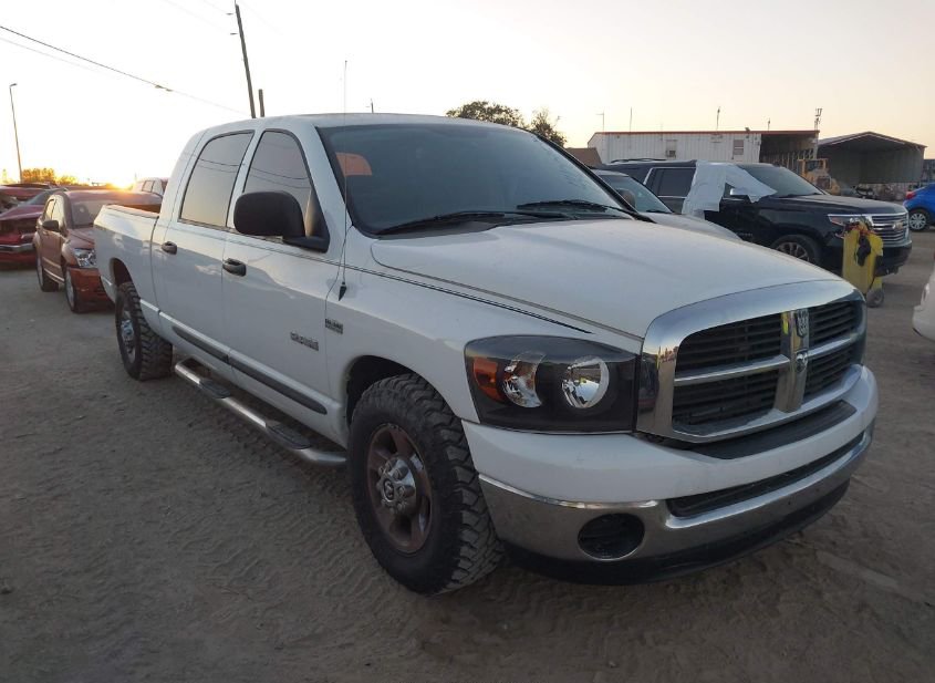 2008 DODGE RAM 1500 SXT/SLT photo