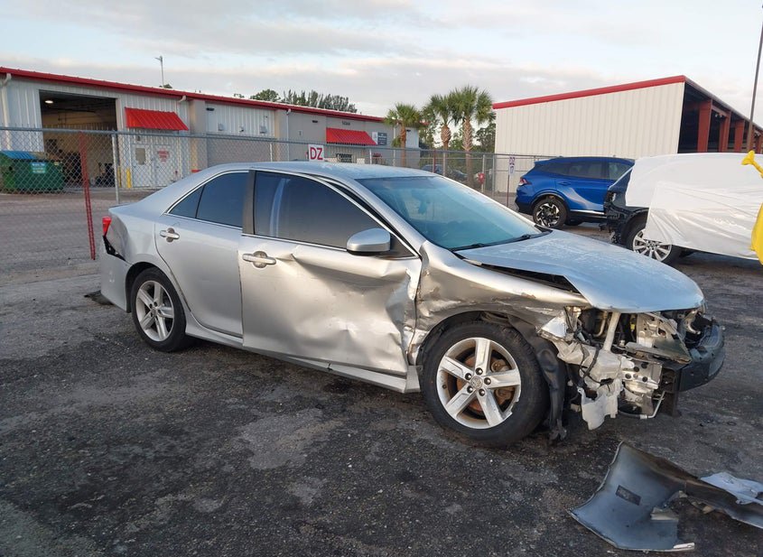2014 Toyota Camry 2.5L photo