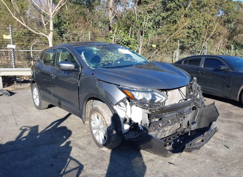 2017 NISSAN ROGUE SPORT S photo