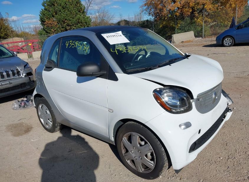 2016 SMART FORTWO PURE photo