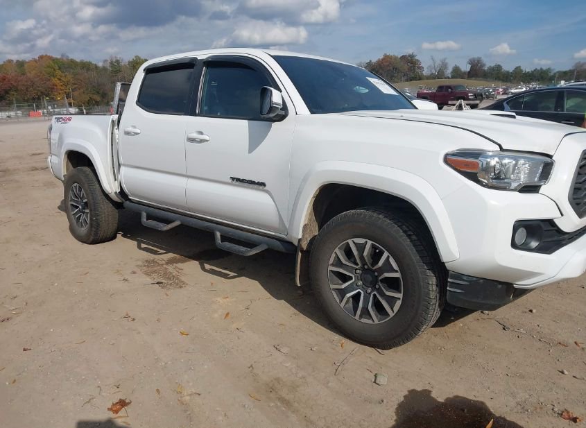 2020 TOYOTA TACOMA TRD SPORT photo