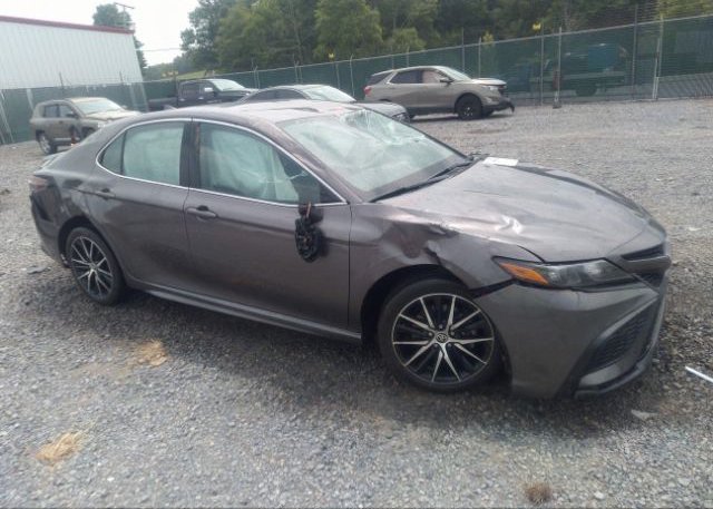 2021 TOYOTA CAMRY (VIN: 4T1G11AK7MU461871)