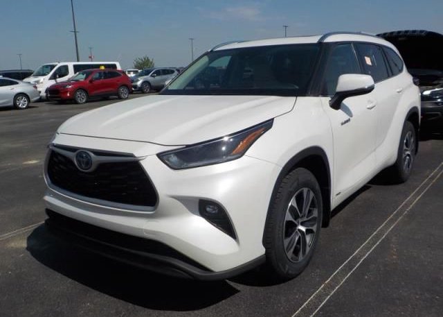2021 TOYOTA HIGHLANDER (VIN: 5TDGBRCH3MS529587)