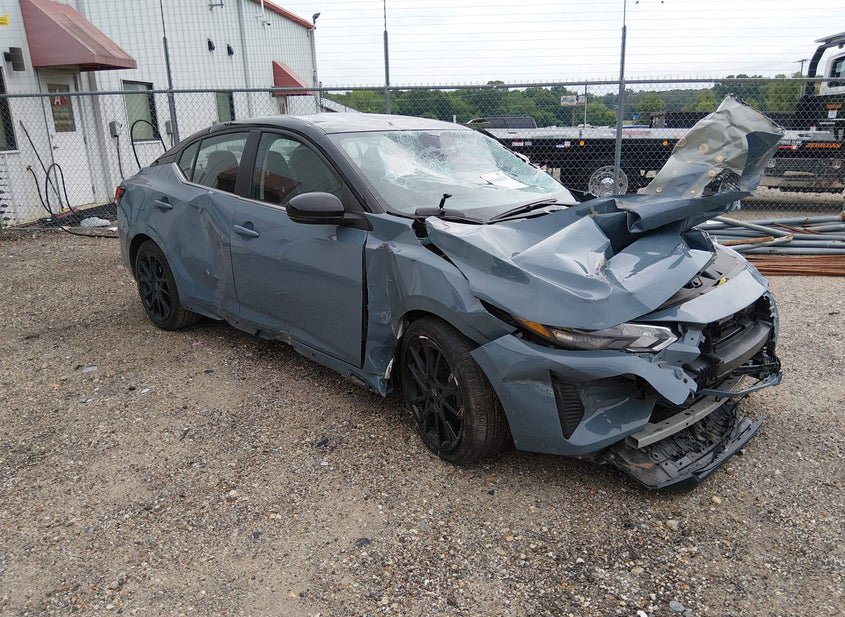 2025 Nissan Sentra 2.0L photo