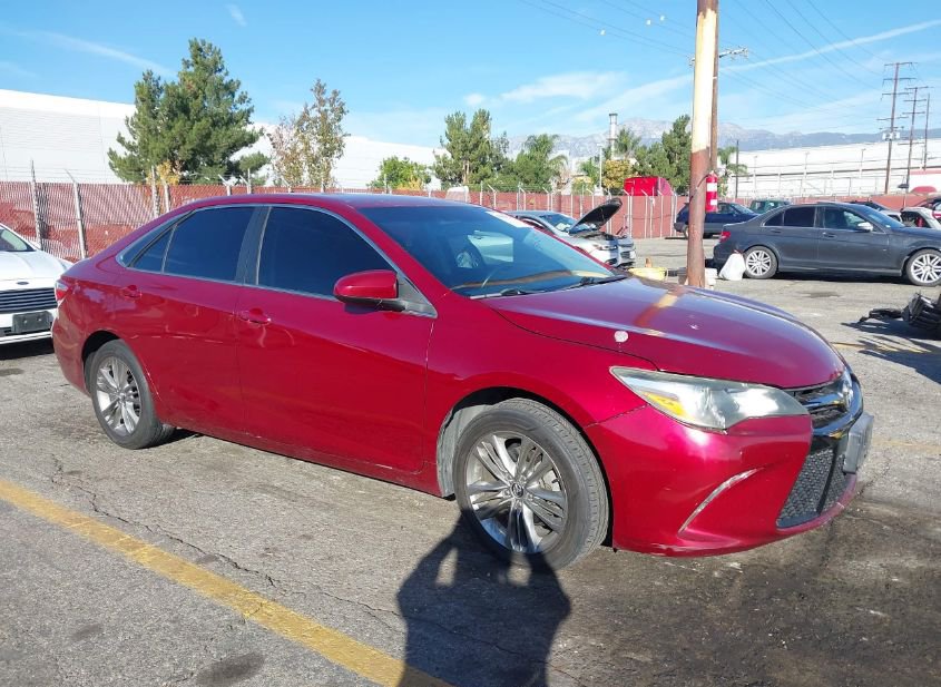 2016 TOYOTA CAMRY SE photo