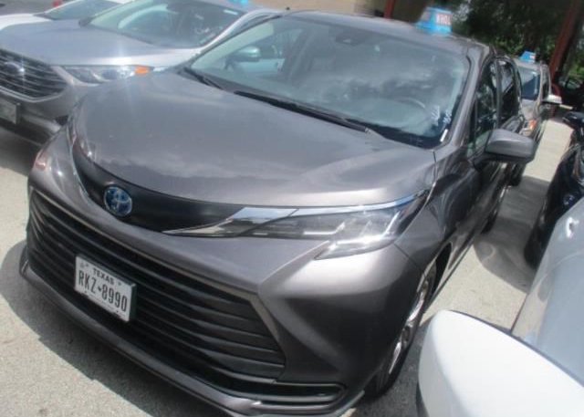 2022 TOYOTA SIENNA (VIN: 5TDKRKEC2NS112915)