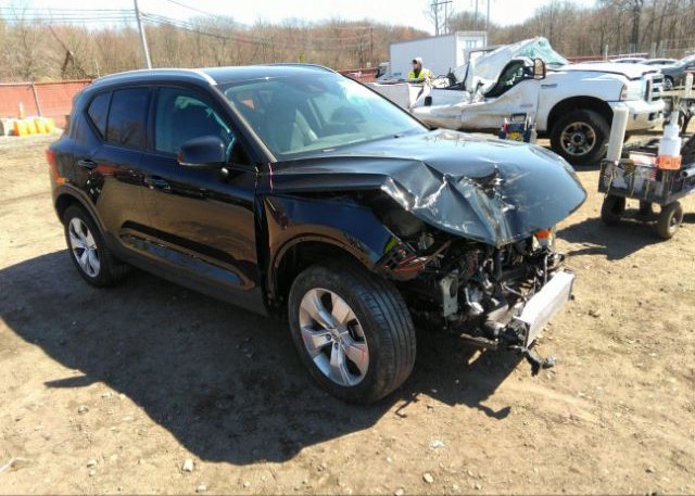 2021 VOLVO XC40 (VIN: YV4162UK0M2561574)
