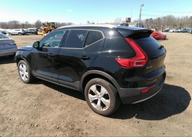 2021 VOLVO XC40(VIN: YV4162UK0M2561574