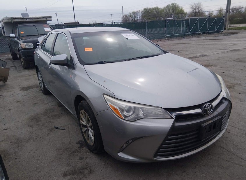 2015 TOYOTA CAMRY LE photo