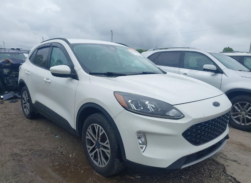 2021 FORD ESCAPE SEL photo