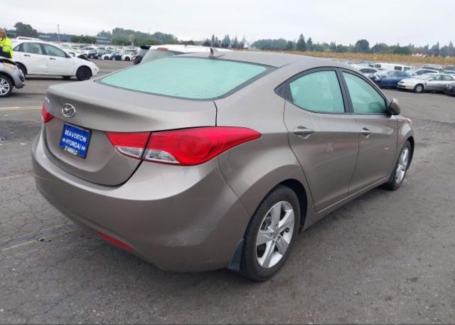 5NPDH4AE2DH293968 2013 HYUNDAI ELANTRA-3