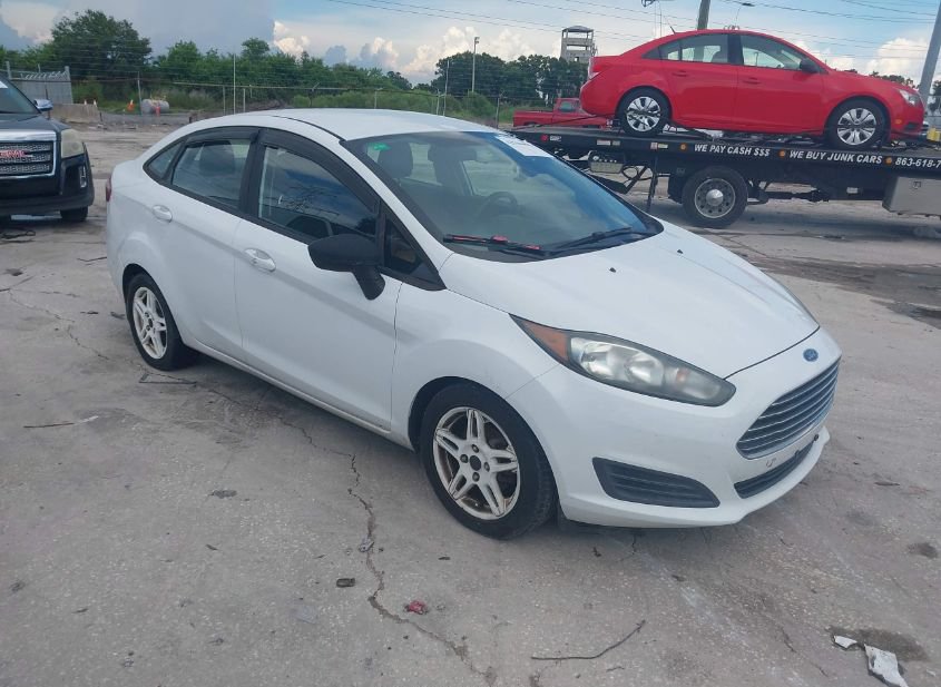2017 FORD FIESTA SE photo