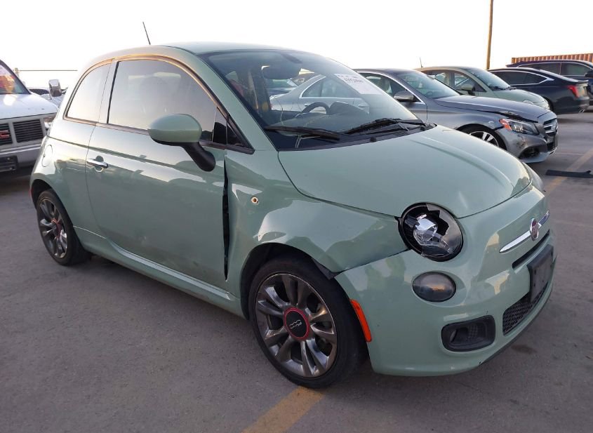 2017 FIAT 500 POP photo