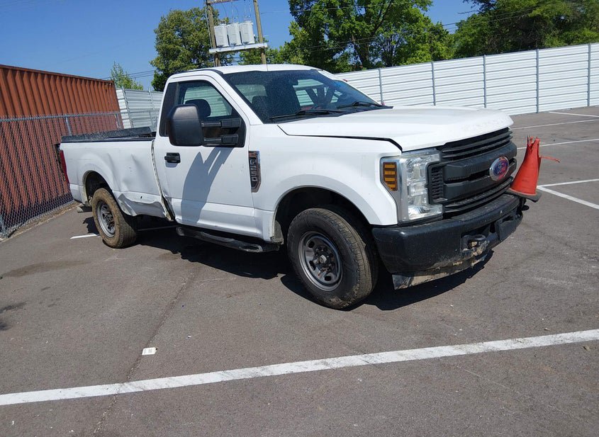 2019 FORD F-250 XL photo