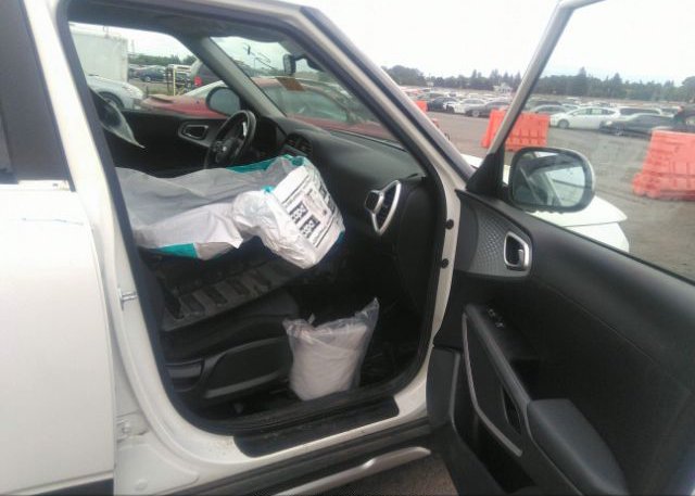 KNDJ23AU8M7787049 2021 KIA SOUL-4