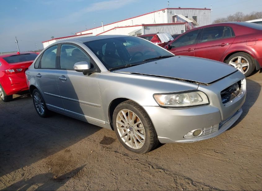 2010 VOLVO S40 2.4I photo