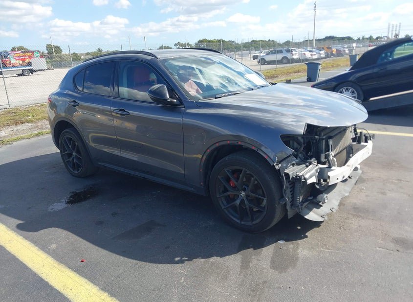 2020 ALFA ROMEO STELVIO RWD photo