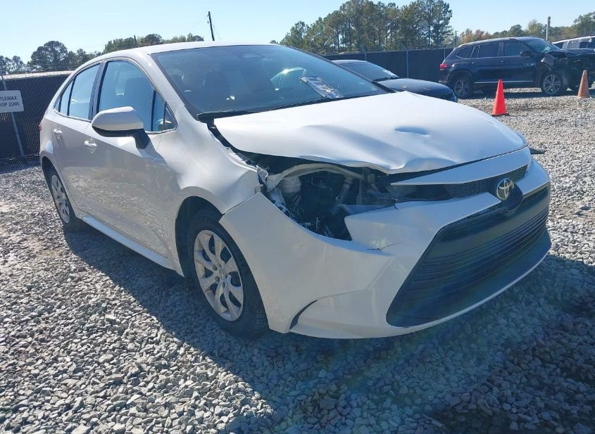 2024 TOYOTA COROLLA LE photo