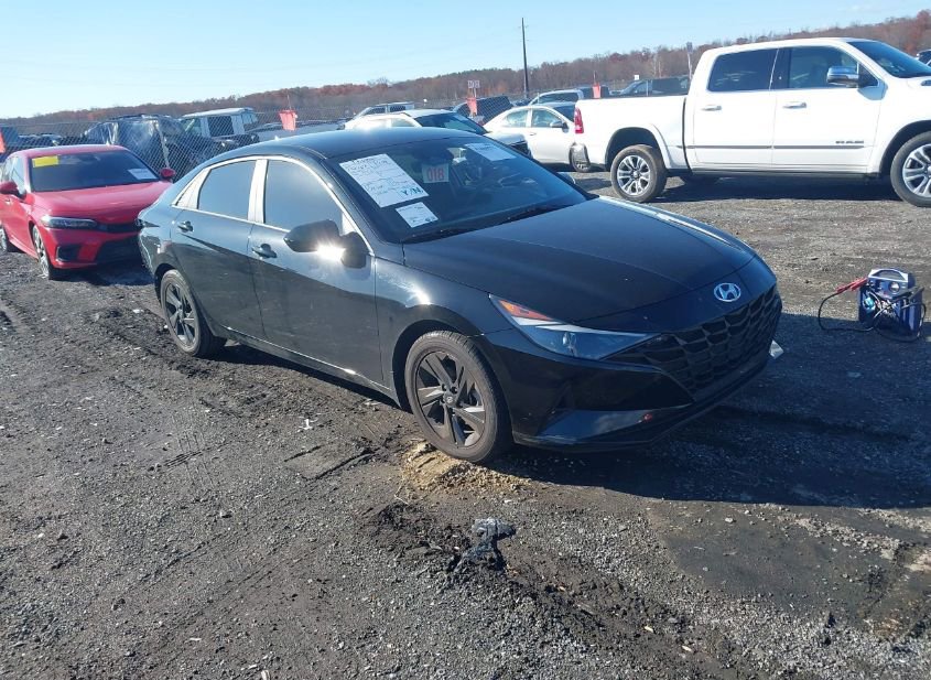 2023 HYUNDAI ELANTRA SEL photo