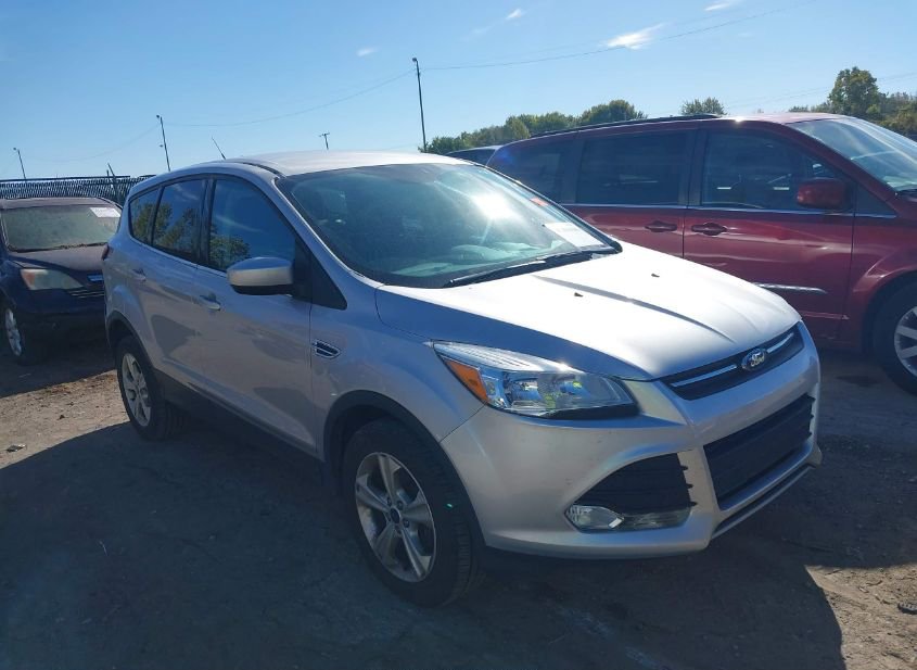 2016 FORD ESCAPE SE photo