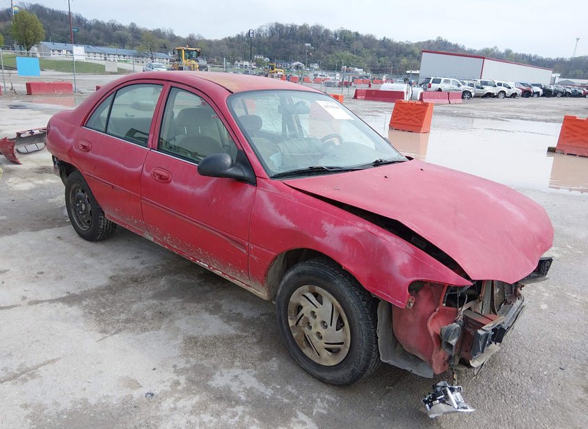 2001 Ford Escort 2.0L photo