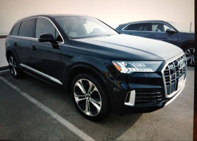 2021 AUDI Q7 (VIN: WA1LXAF77MD041544)