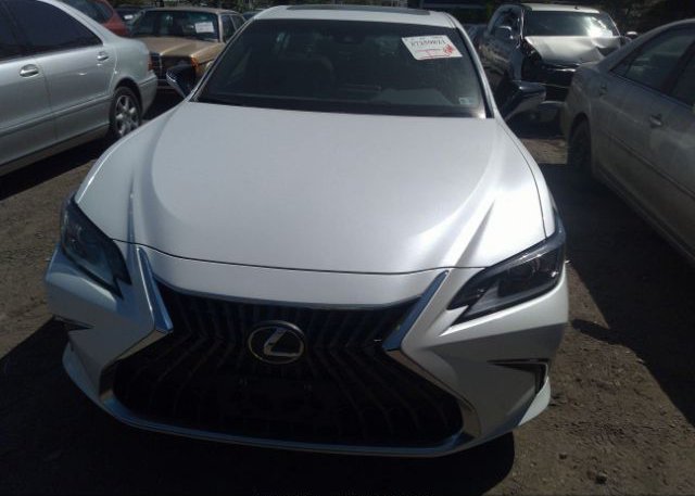 2022 LEXUS ES(VIN: 58ADZ1B11NU112717