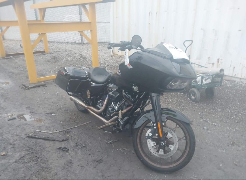 2022 HARLEY-DAVIDSON FLTRXST (VIN: 1HD1ACL12NB635805)