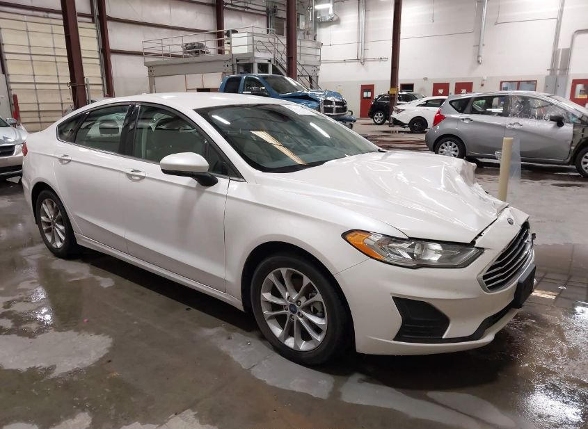 2020 FORD FUSION SE photo