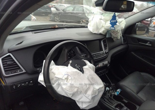 пригнать из сша 2017 HYUNDAI TUCSON KM8J3CA20HU360009