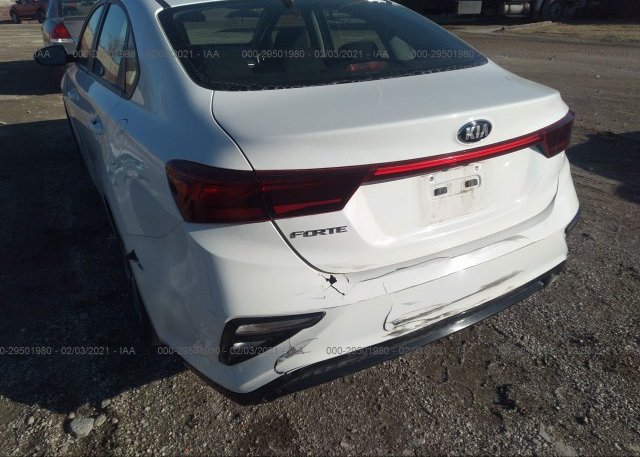 3KPF24AD6KE113300 2019 KIA FORTE