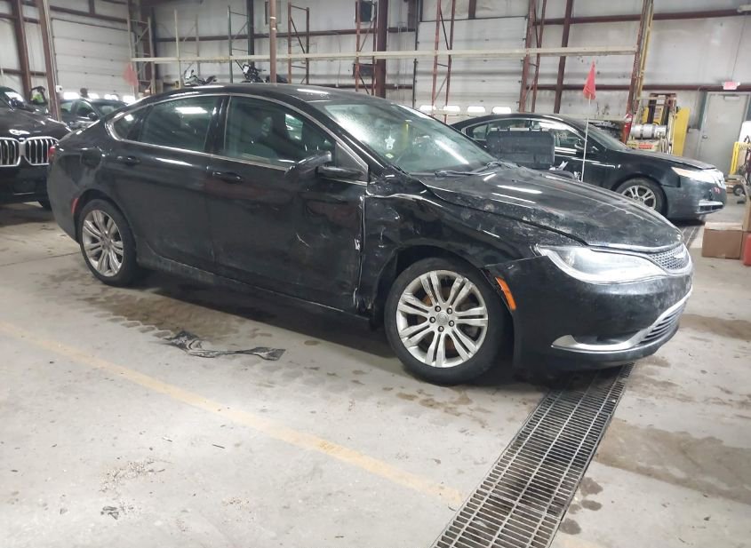 2015 Chrysler 200 3.6L photo