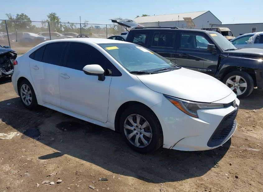 2020 TOYOTA COROLLA LE photo