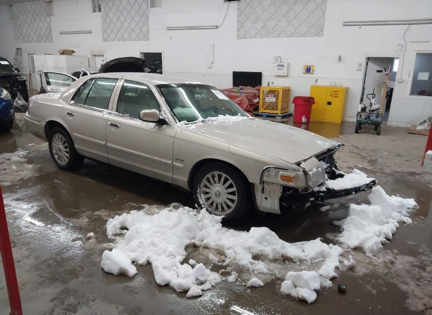 2010 MERCURY GRAND MARQUIS LS (FLEET ONLY) photo