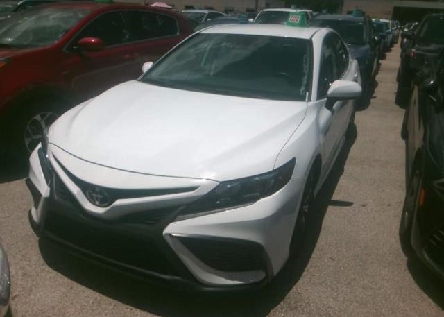 2022 TOYOTA CAMRY (VIN: 4T1G11AK7NU692383)