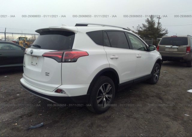 цена в сша 2018 TOYOTA RAV4 JTMRFREV3JJ720774