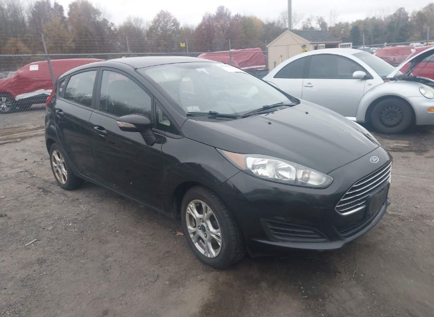 2015 FORD FIESTA SE photo