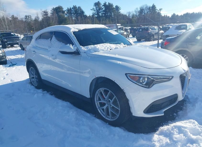 2018 ALFA ROMEO STELVIO TI AWD photo