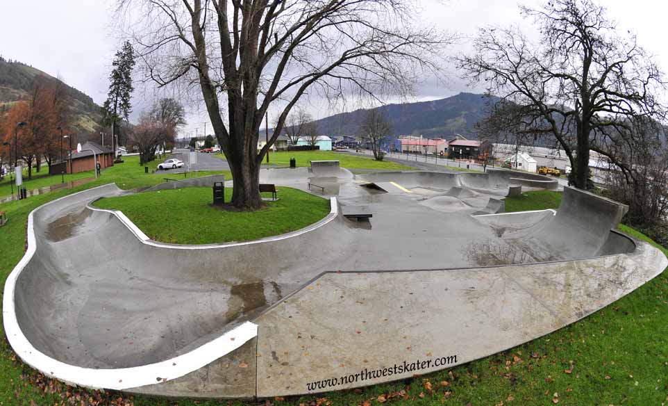 Daubenspeck Park Skatepark Bingen, WA West Coast Skateparks