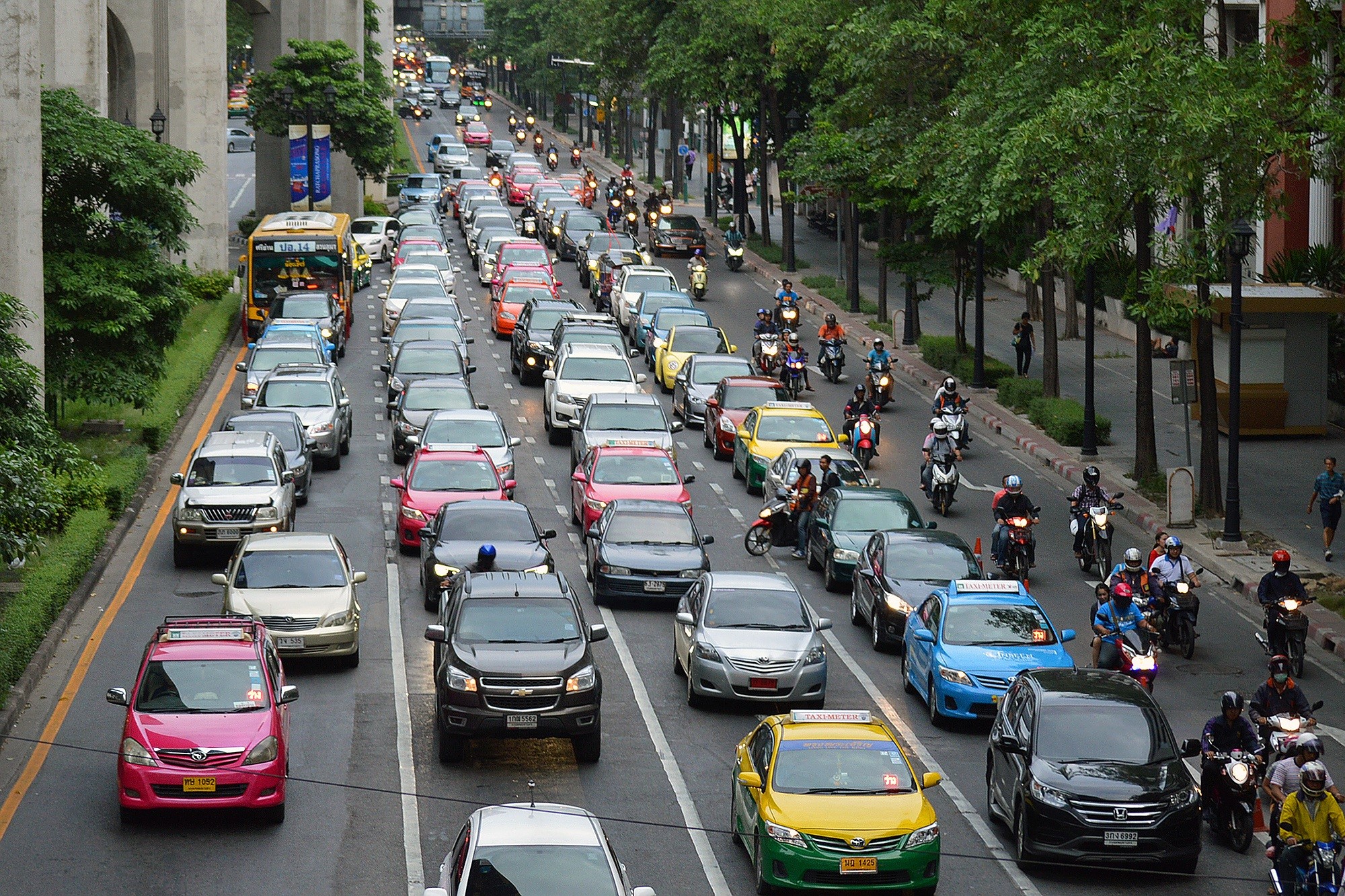 Free Web Conference calls help keep the roads clear