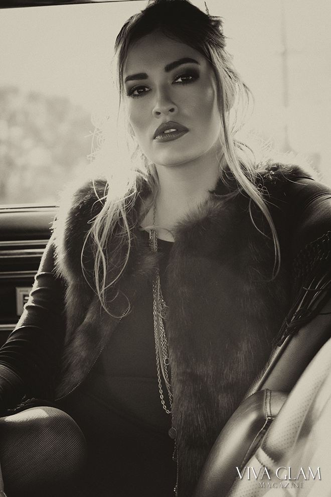 pamela-francesca-viva-glam-magazine-supermodel-fashion-editorial-black-and-white-classic-katarina-van-derham-makeup