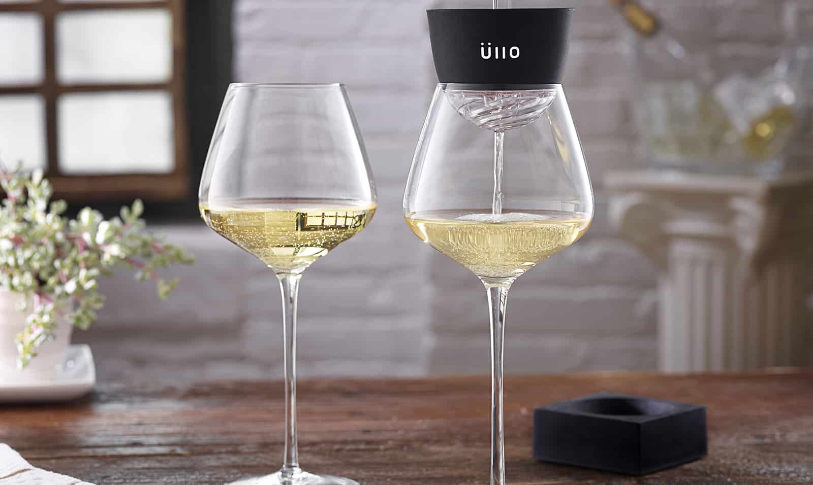 This Wine Purifier Will Restore Wine to its Natural Taste