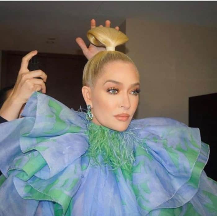 X Insanely Sexy Celeb Updos For Hot AF Weather slicked updo