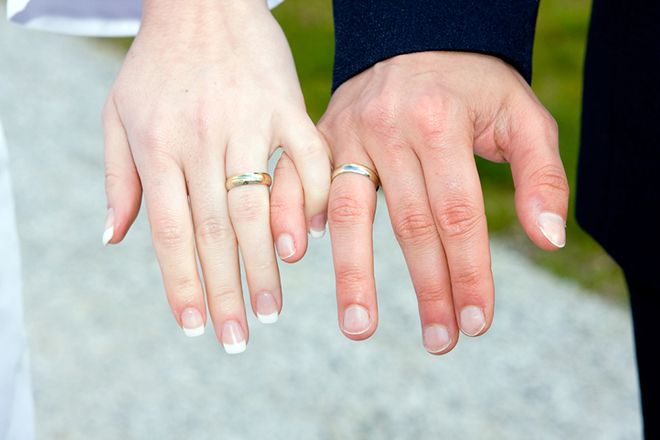 Advantages-of-Getting-The-Wedding-Rings-Experience-by-Larsen-couple-showing-off-wedding-rings