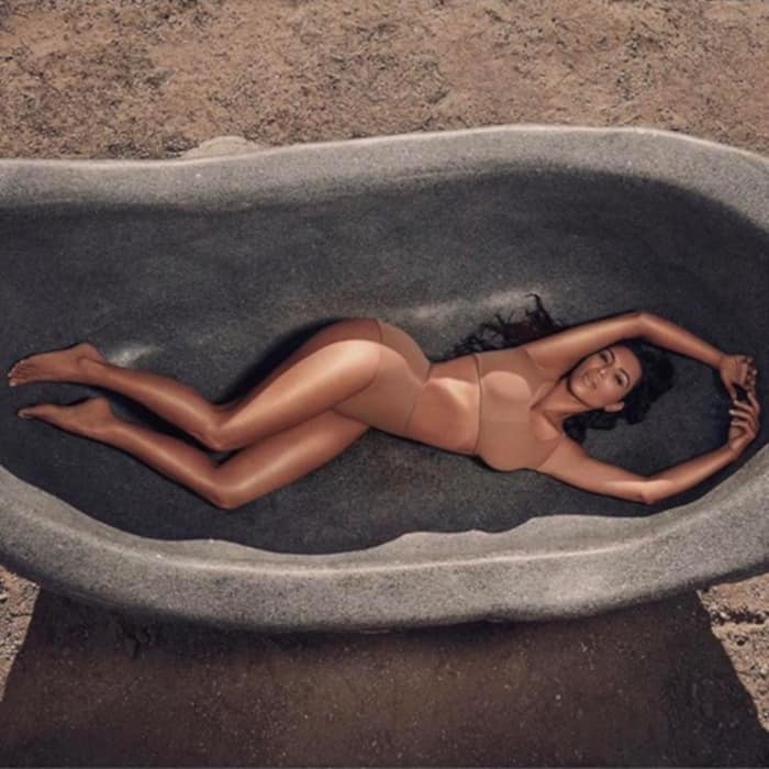 Body Makeup Everything To Know About The Latest Celebrity Beauty Trend 1