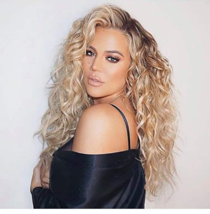 Sexy Hairstyles That Make The Most Of Long Luscious Hair 1 Viva